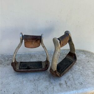 Master Leather Horse Stirrup irons Brown aluminum